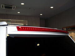 2007款 6.2 自动 7座 全时四驱