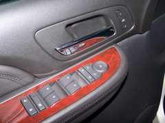 2007款 6.2 自动 7座 全时四驱