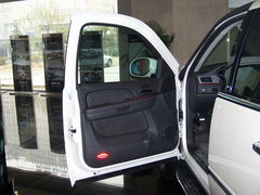 2007款 6.2 自动 7座 全时四驱