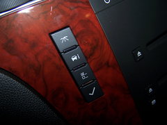 2007款 6.2 自动 7座 全时四驱