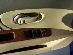 2006款 1.8L 自动 标准型 7座