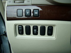 2007款 2.4L 自动 旗舰型
