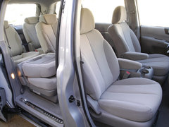 2006款 2.7L 自动 舒适版 7座