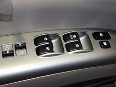 2006款 2.7L 自动 舒适版 7座