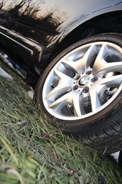 2010款 3.0L xDrive30i探索版 5座