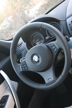 2010款 3.0L xDrive30i探索版 5座