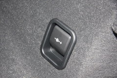 2010款 3.0L xDrive30i探索版 5座