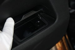 2010款 3.0L xDrive30i探索版 5座