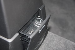 2010款 3.0L xDrive30i探索版 5座