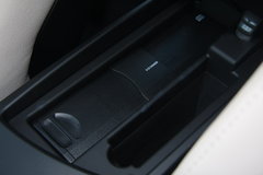 2010款 3.0L xDrive30i探索版 5座