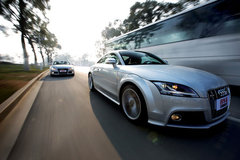 2010款 2.0 TFSI Roadster