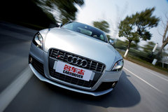 2010款 2.0 TFSI Roadster
