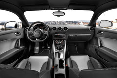 2010款 2.0 TFSI Roadster