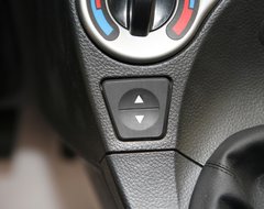 2009款 1.3L  手动 进取型