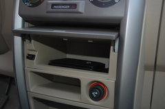 2010款 1.5L 手动 冠军版 精英型