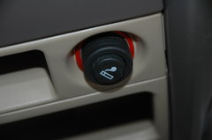 2010款 1.5L 手动 冠军版 精英型
