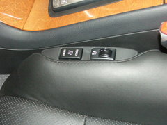 2006款 4.5 AT 