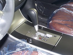 2007款 3.8L 自动 7座豪华型