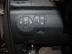 2007款 3.8L 自动 7座豪华型