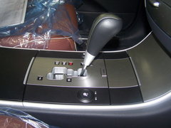 2007款 3.8L 自动 7座豪华型