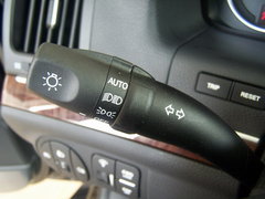 2007款 3.8L 自动 7座豪华型