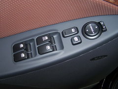 2007款 3.8L 自动 7座豪华型