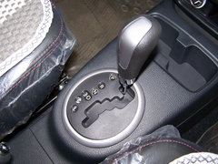 2008款 两厢 1.6L 手动 运动休旅型