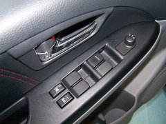 2008款 两厢 1.6L 手动 运动休旅型