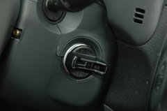 2008款 两厢 1.6L 手动 运动休旅型