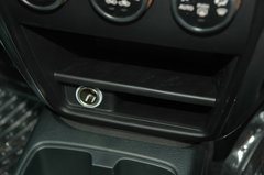 2008款 两厢 1.6L 手动 运动休旅型