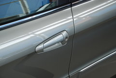 2009款 2.0L 自动 标准型