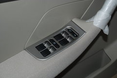 2009款 2.0L 自动 标准型