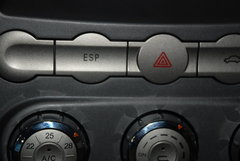2009款 2.0L 自动 标准型