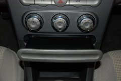 2009款 2.0L 自动 标准型