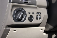 2009款 2.0L 自动 标准型
