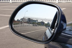 2009款 2.0L 自动 标准型