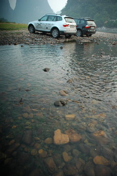 2010款 X5 4.4T M运动套件 5座