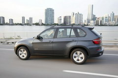 2010款 X5 4.4T M运动套件 5座