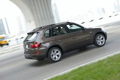 2010款 X5 4.4T M运动套件 5座
