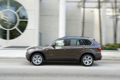 2010款 X5 4.4T M运动套件 5座