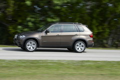 2010款 X5 4.4T M运动套件 5座