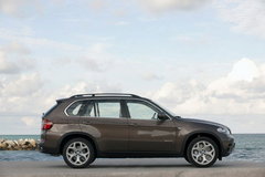 2010款 X5 4.4T M运动套件 5座