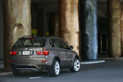 2010款 X5 4.4T M运动套件 5座