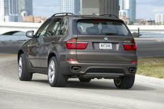 2010款 X5 4.4T M运动套件 5座