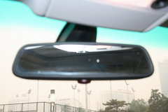 2007款 730Li 3.0L 减配版