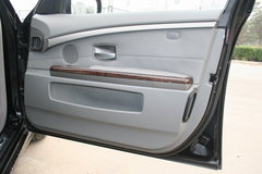 2007款 730Li 3.0L 减配版