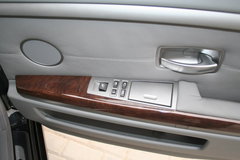 2007款 730Li 3.0L 减配版