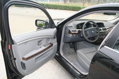 2007款 730Li 3.0L 减配版