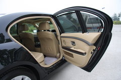 2007款 730Li 3.0L 减配版