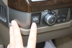 2007款 730Li 3.0L 减配版
